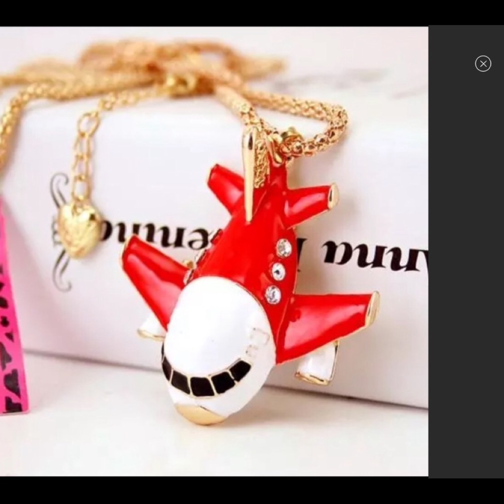 NWT B. Johnson plane Necklace (PRICE FIRM./ No offers-Thanks)